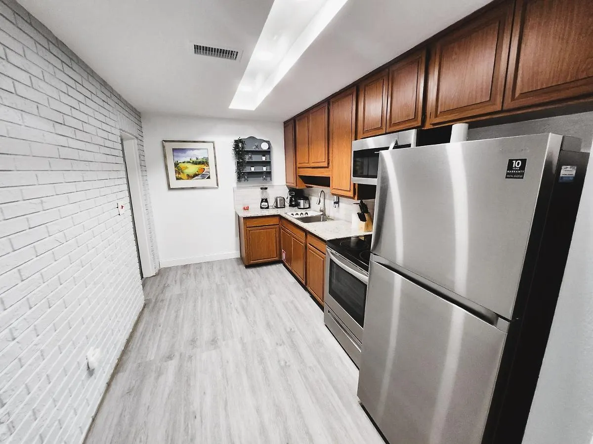 Nyaraló Cozy 3 Bedroom House Near Airport/Raymond Stadium/Downtown. Tampa