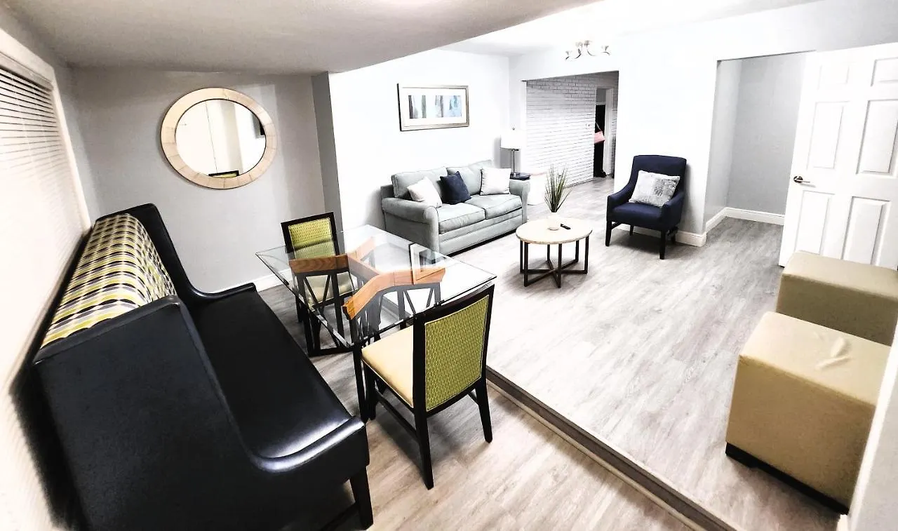 Cozy 3 Bedroom House Near Airport/Raymond Stadium/Downtown. Tampa 0*,  Amerikai Egyesült Államok